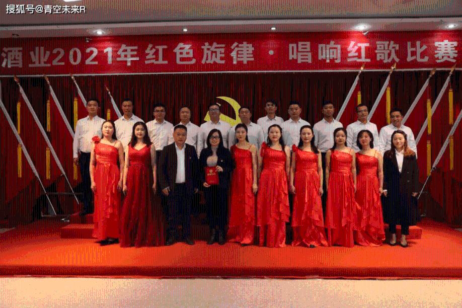 凯特住院,威廉照顾妻儿反挨骂!查尔斯手术,哈里为领奖不回家