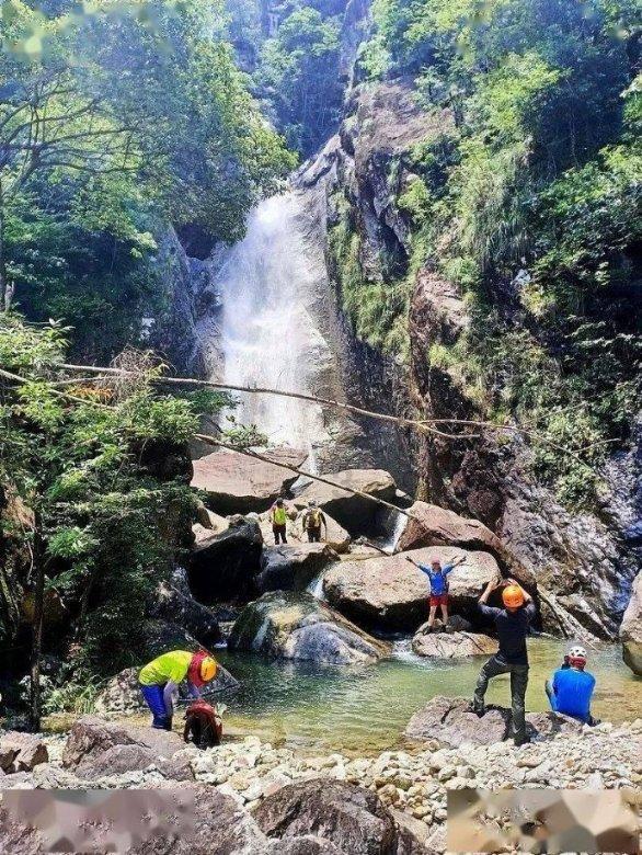 陕西历史同期最强雨雪天气！多地紧急通知：关闭、停运！