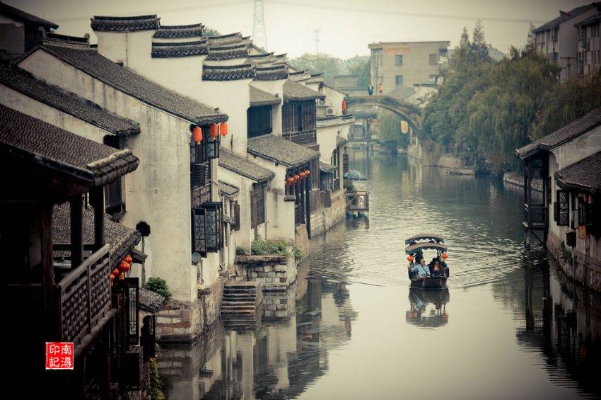 龙地逃生
